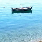 Artia - Subtle Elegance In A Seaside Village Vila *