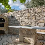 Artia - Subtle Elegance In A Seaside Village Vila