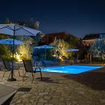Artia - Subtle Elegance In A Seaside Village Vila
