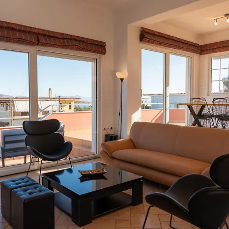 Artia - Subtle Elegance In A Seaside Village Xiropigado