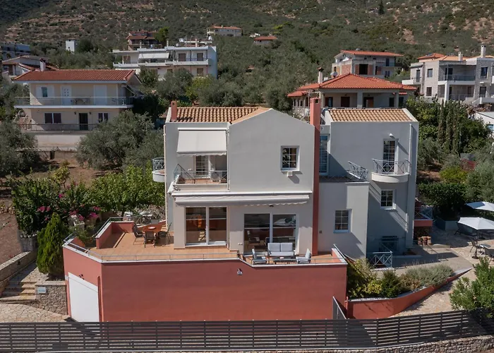 Artia - Subtle Elegance In A Seaside Village Xiropigado