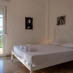 Artia - Subtle Elegance In A Seaside Village Xiropigado