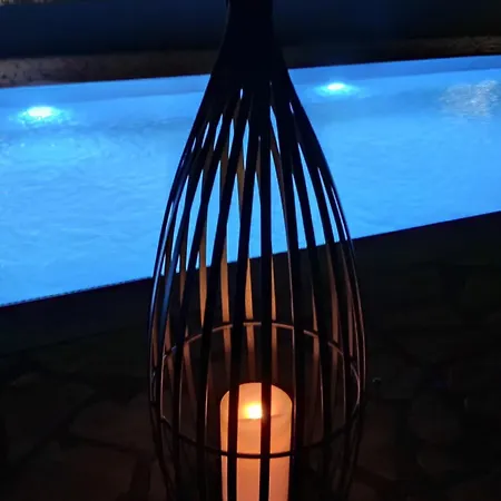 ヴィラ Artia Subtle Elegance *