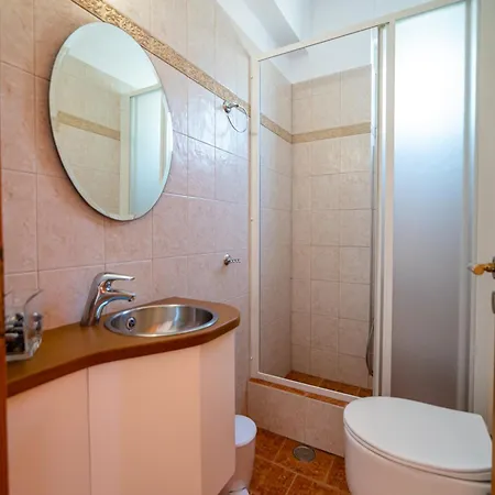 Artia Villa *