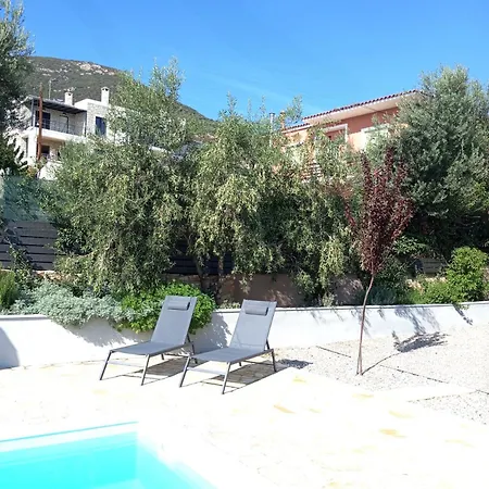 Artia Villa *
