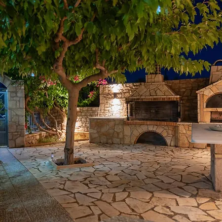 Villa Artia - Seaside Village Residence, Nafplio Riviera