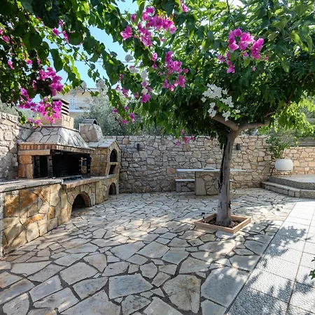 Villa Artia - Seaside Village Residence, Nafplio Riviera Villa