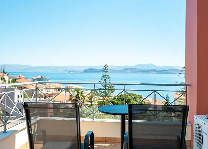 Villa Artia - Subtle Elegance In A Seaside Village Xiropigado