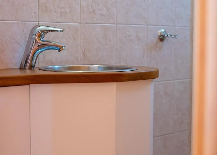 Artia - Subtle Elegance In A Seaside Village Villa Xiropígado