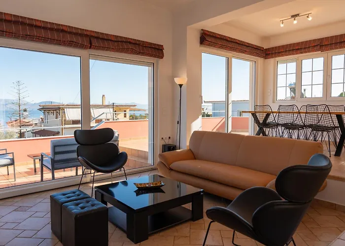 Artia - Subtle Elegance In A Seaside Village Xiropígado